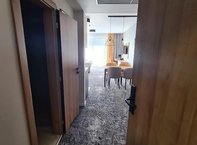 Akvamarin * Bešeňová
